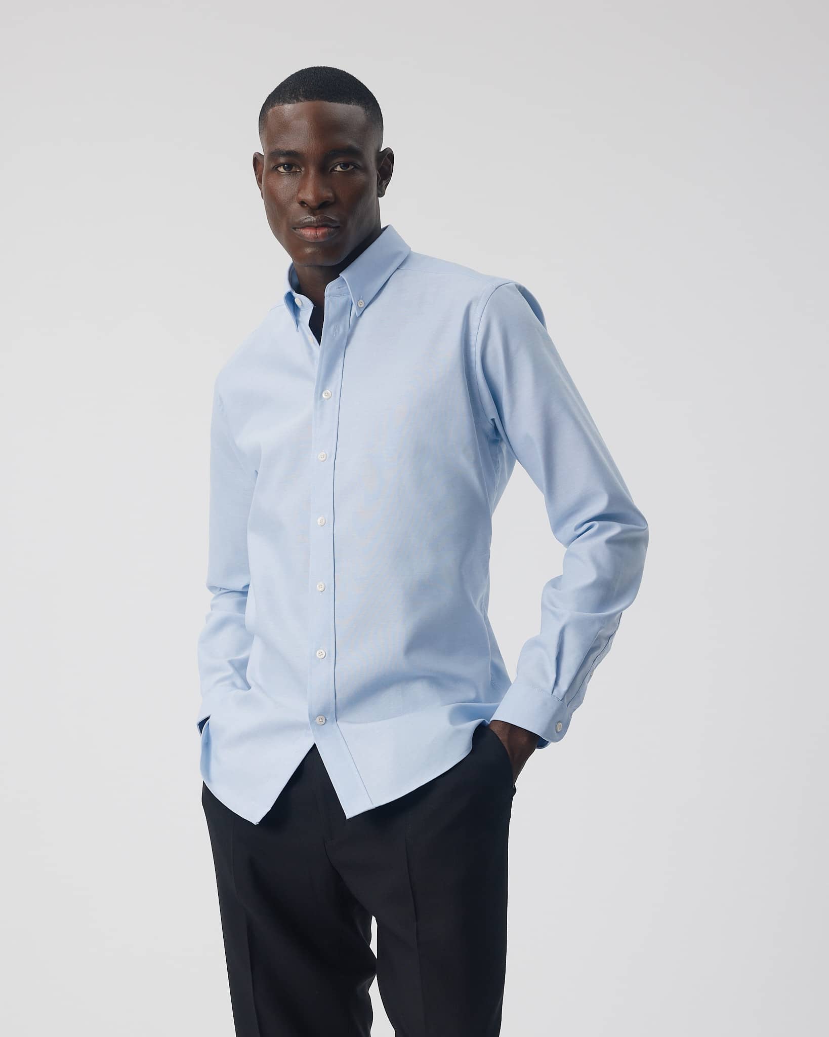 info_Model: 193 cm/84 kg in Slim L Long (41-42)